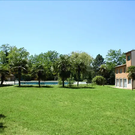 Logis Hotel Restaurant Spa Les Oliviers-3